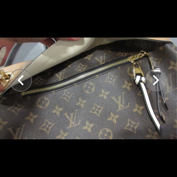 Louis Vuitton Tuileries Besace. New Condition! - Picture 7 of 8